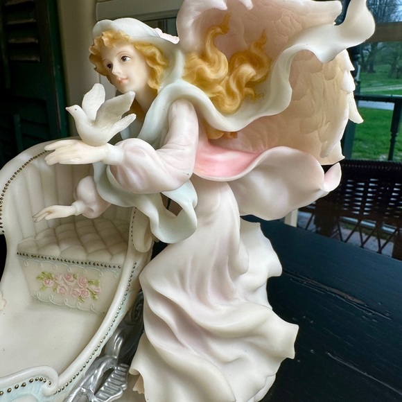 SERAPHIM CLASSICS, RETIRED, HALEY “JOYFUL SOUL” #81879, BY ROMAN, INC. - Picture 2 of 16